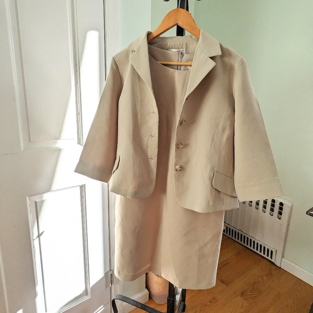 Vintage 90s Wanko Made in Japan 2-Piece Beige Dress Suit Set
